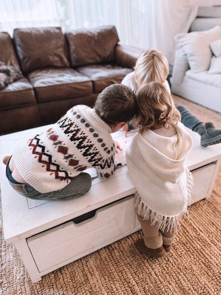 WILLOW PLAY TABLE - Image 3